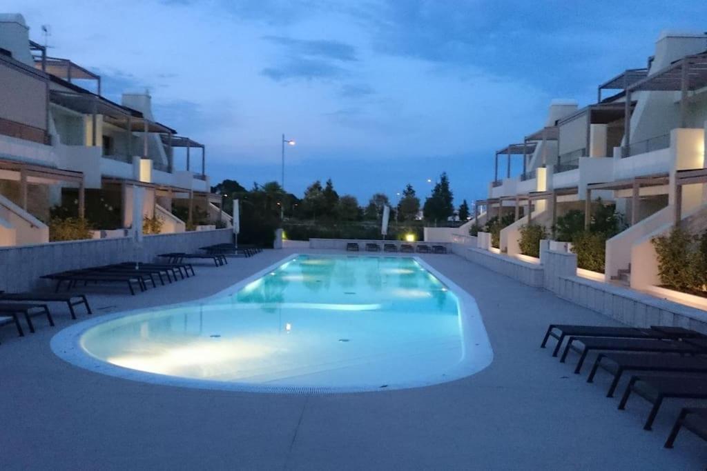 Residence Jesolo Lido Centro Con Piscina Zewnętrze zdjęcie