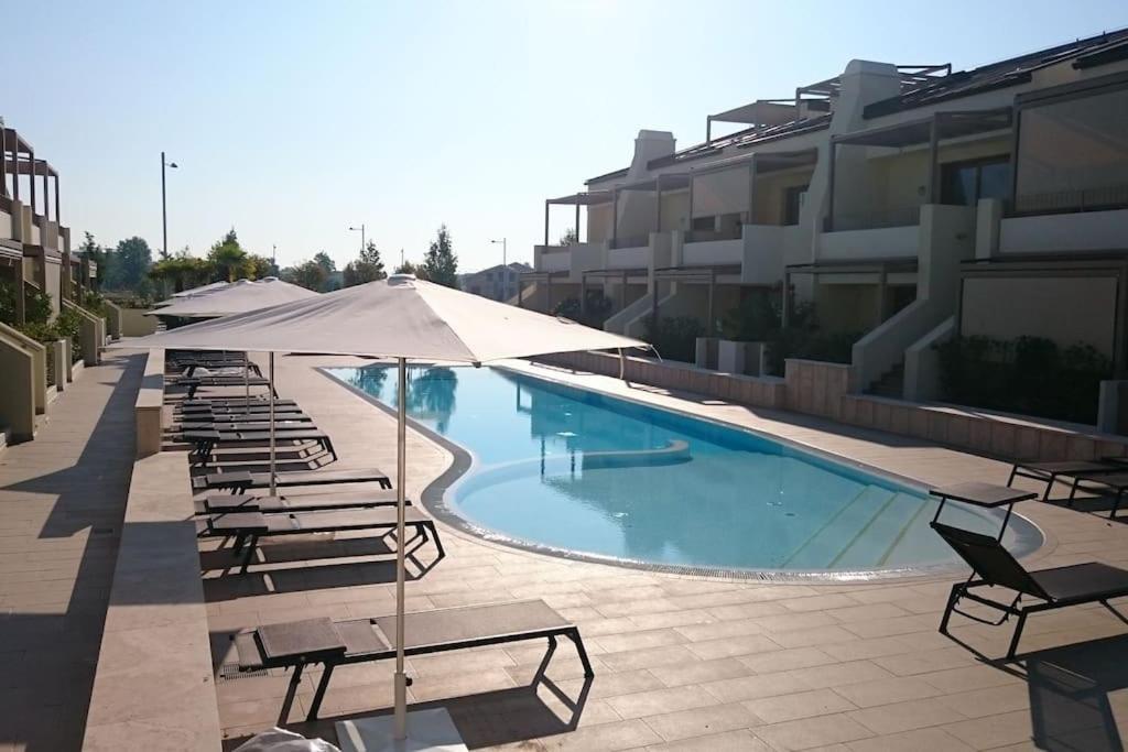 Residence Jesolo Lido Centro Con Piscina Zewnętrze zdjęcie