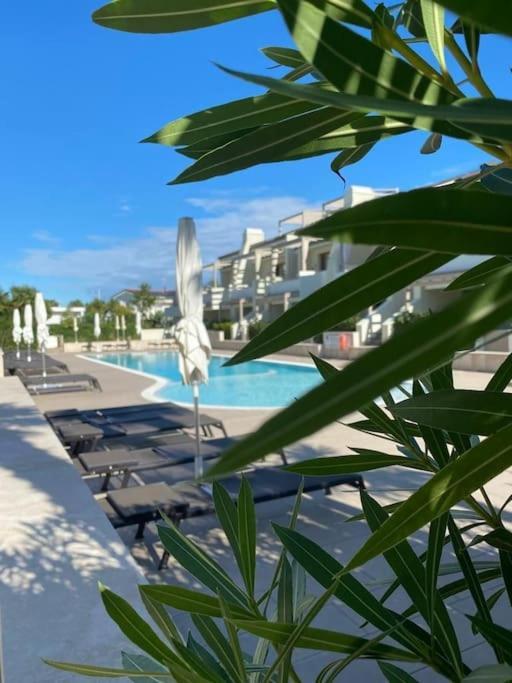 Residence Jesolo Lido Centro Con Piscina Zewnętrze zdjęcie